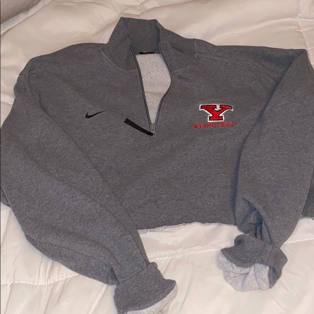 SOLD-Nike cropped hoodie